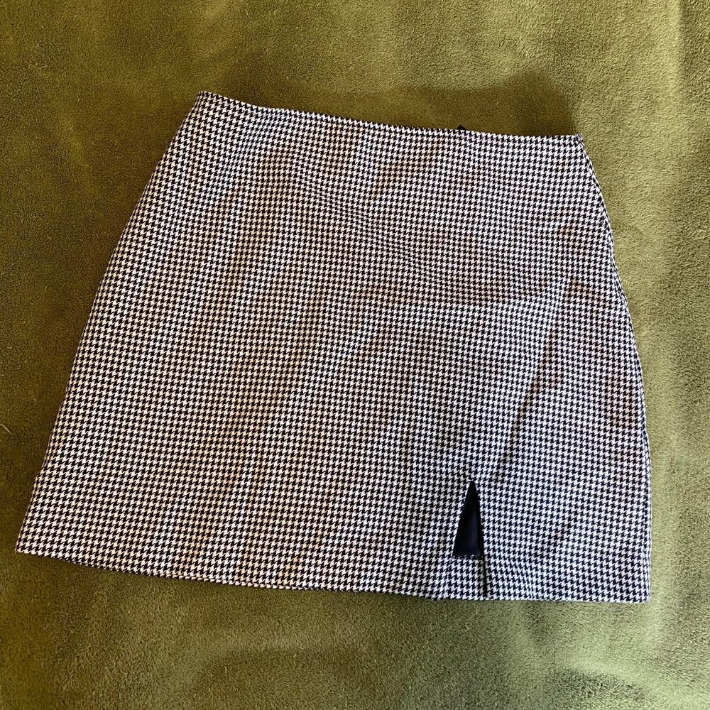Forever 21 Checkered Mini Skirt Size M